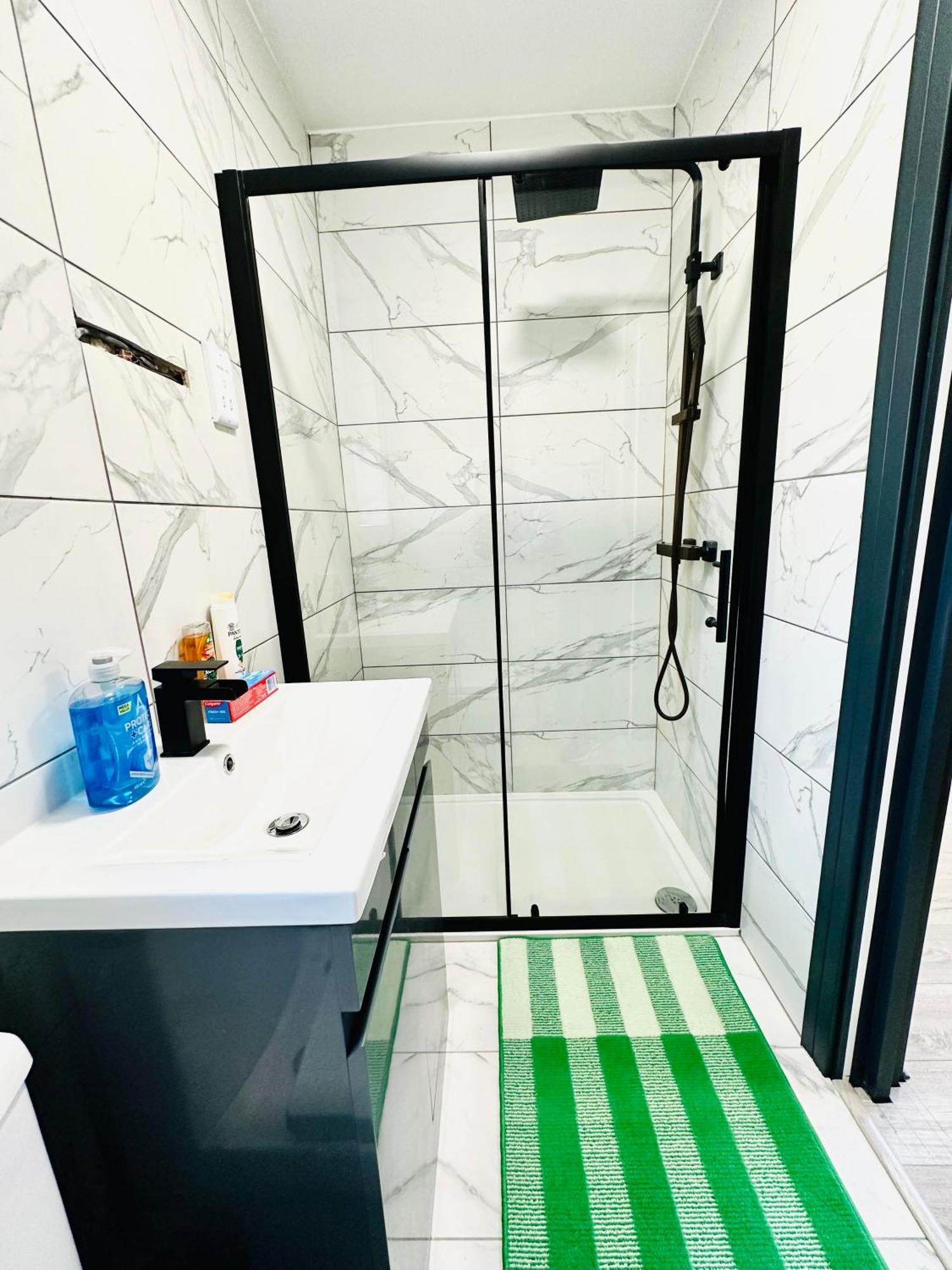 Great Place To Live In Dartford - Kent Aparthotel Esterno foto